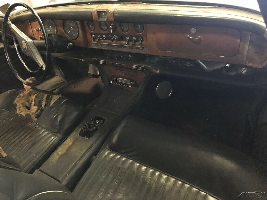 1967 Jaguar 420G Sedan - photo 13