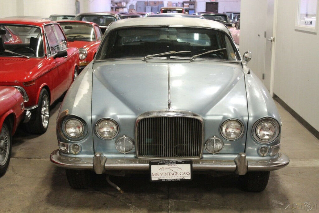 1967 Jaguar 420G Sedan - photo 5