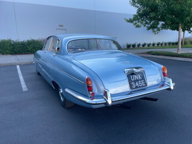 1967 Jaguar 420G 4DR - photo 8