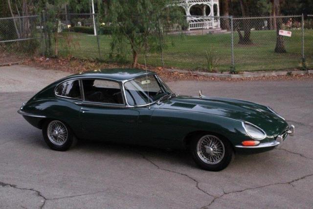 1967 Jaguar E-Type Leather Seats - photo 2