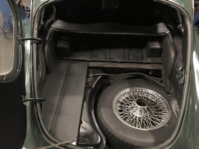 1967 Jaguar E-Type Leather Seats - photo 8