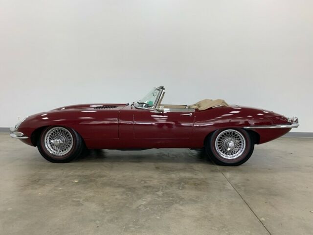 1967 Jaguar E-Type Series 1 -- - photo 3