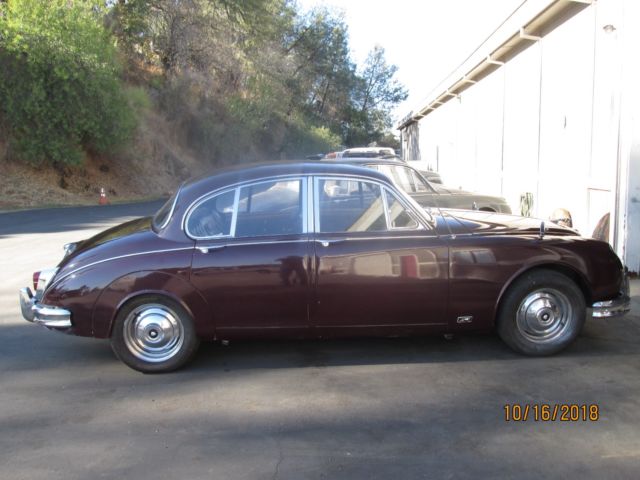 1967 Jaguar Mk2 Leather - photo 2
