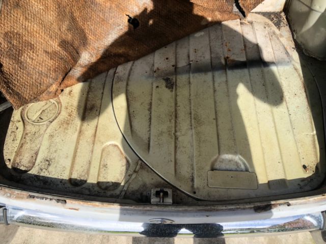 1967 Jaguar Daimler 4 door - photo 12