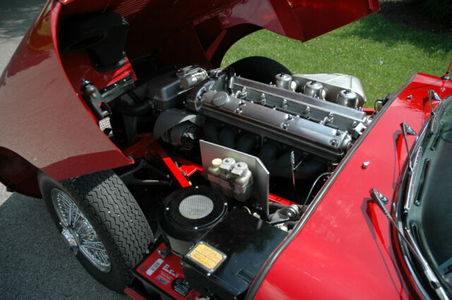 1967 Jaguar E-Type series 1 roadster - photo 12
