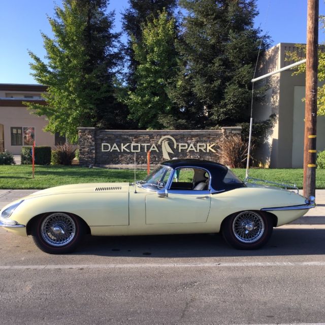 1967 Jaguar XKE 0 Primrose Yellow Roadster 1967 Jaguar XK