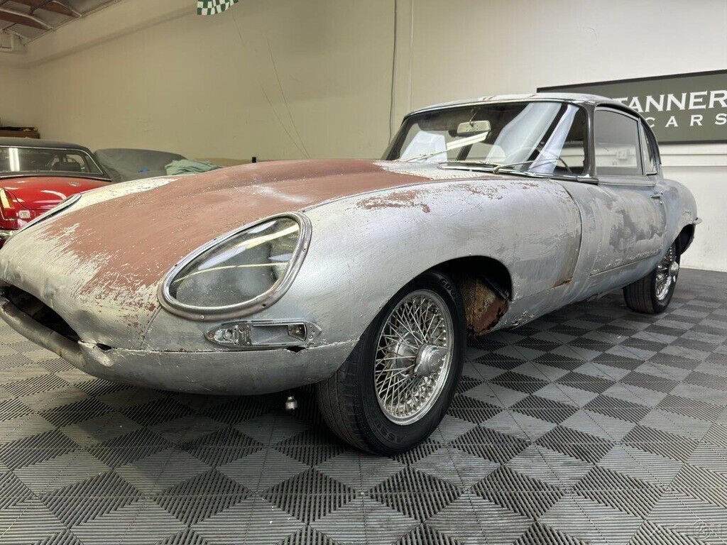 1967 Jaguar E-Type FRENCH DELIVERY CAR FOR RESTORATION. MATCHING NUMBERS - photo 12