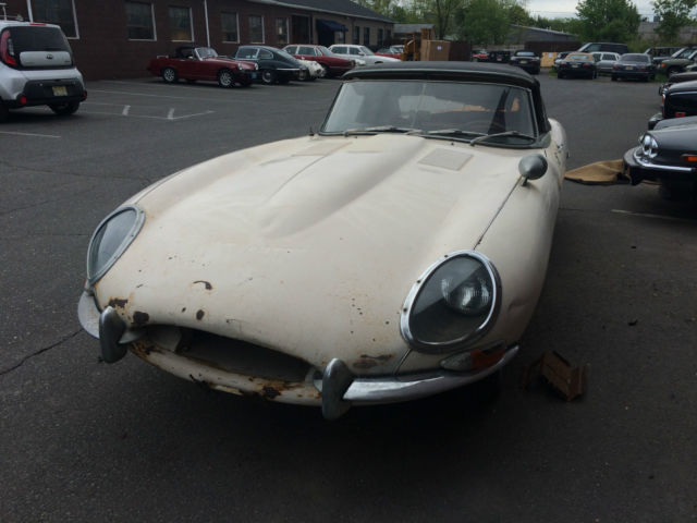 1967 Jaguar XKE E-TYPE ROADSTER SOLID and COMPLETE RESTORATION PROJECT 1967 Jaguar E-Type