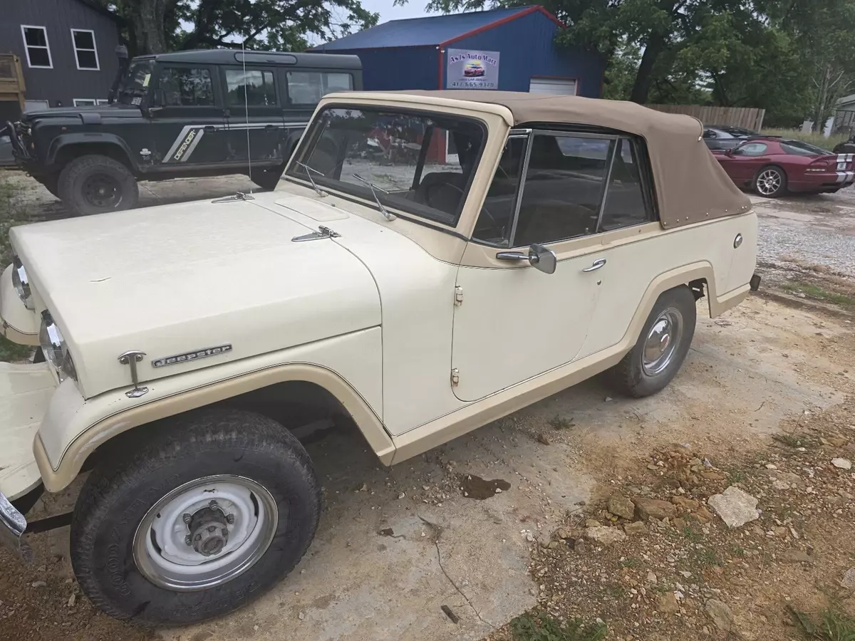 1967 Jeep Jeepster Brown 4x4 1967 Jeep Jeepster 4x4