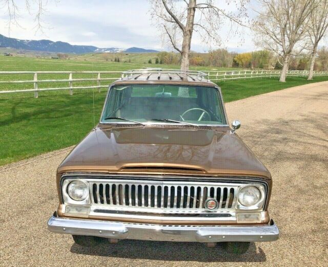 1967 Jeep Wagoneer - photo 7