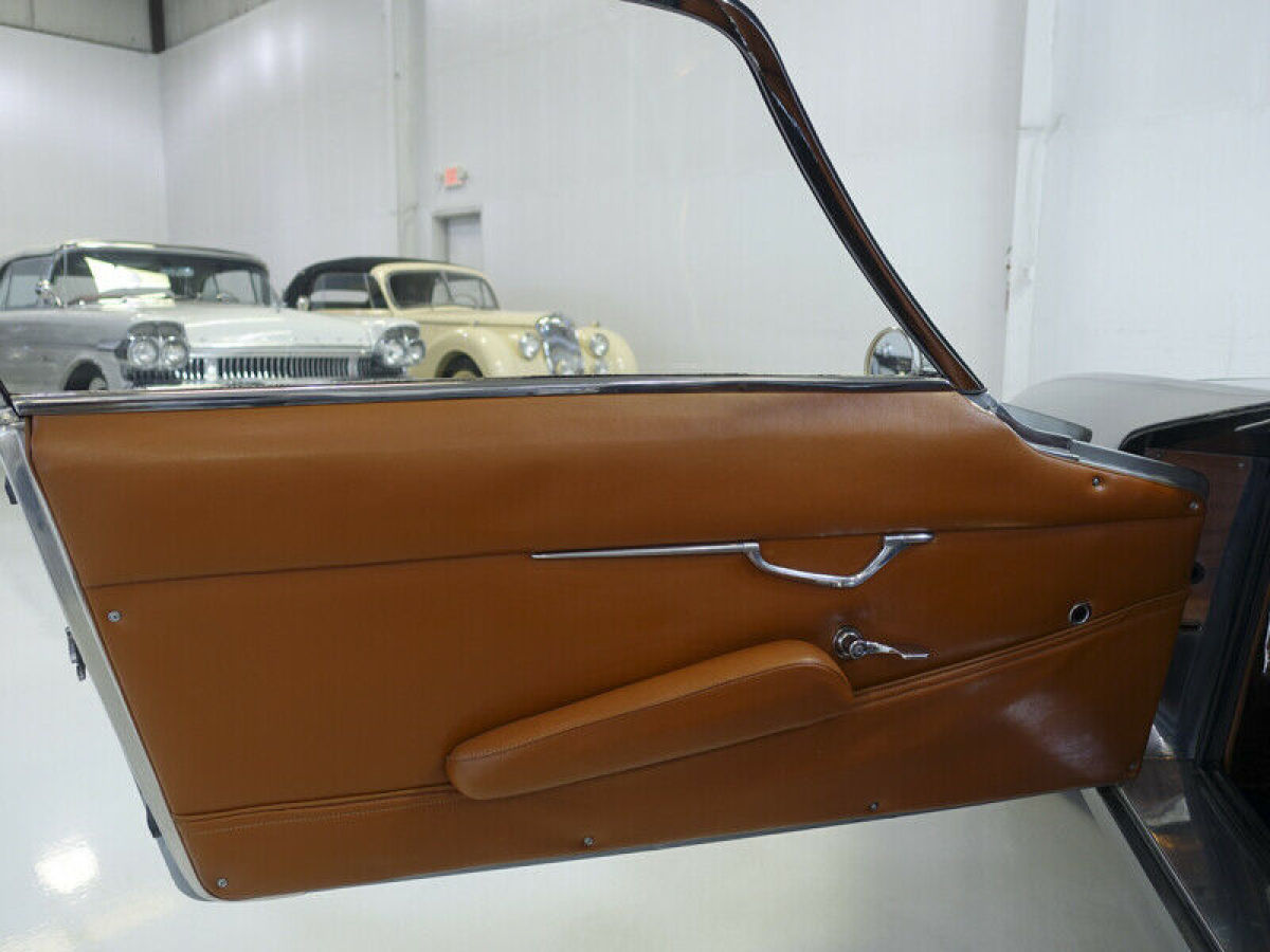 1967 Lamborghini 400GT - photo 10