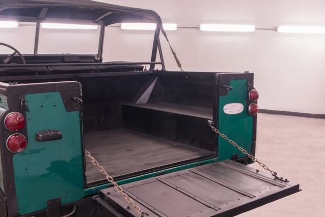 1967 Land Rover Defender - photo 2
