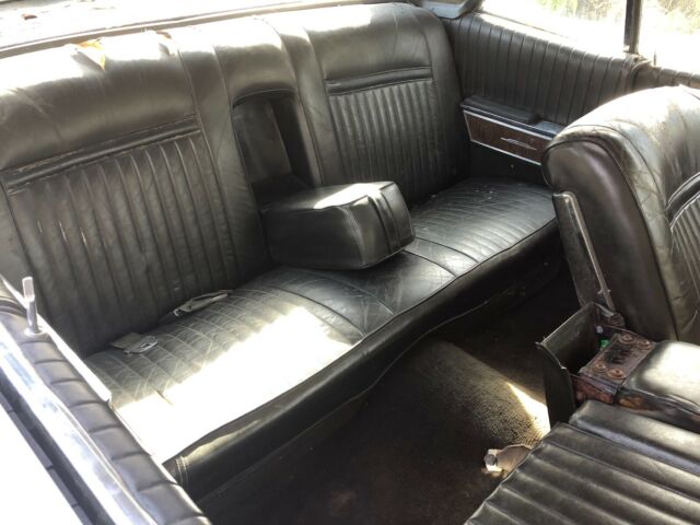 1967 Lincoln Continental - photo 12