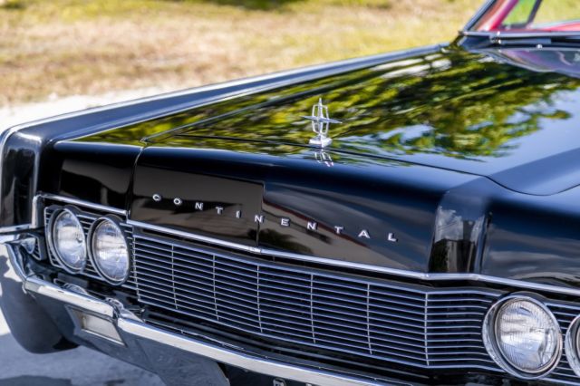 1967 Lincoln Continental - photo 7