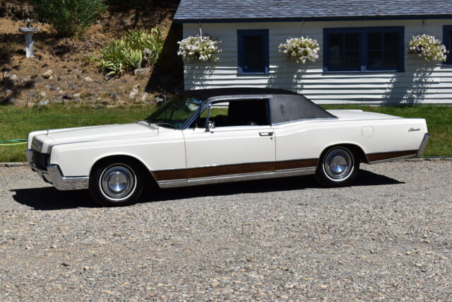 1967 Lincoln Continental - photo 10