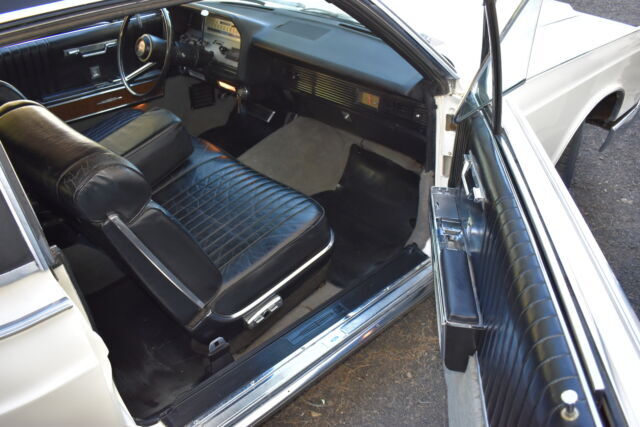 1967 Lincoln Continental - photo 13