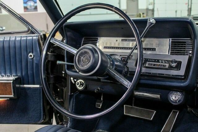 1967 Lincoln Continental - photo 12