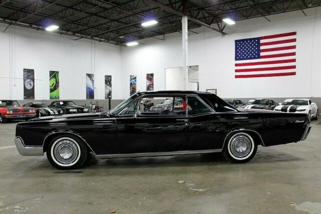 1967 Lincoln Continental - photo 2
