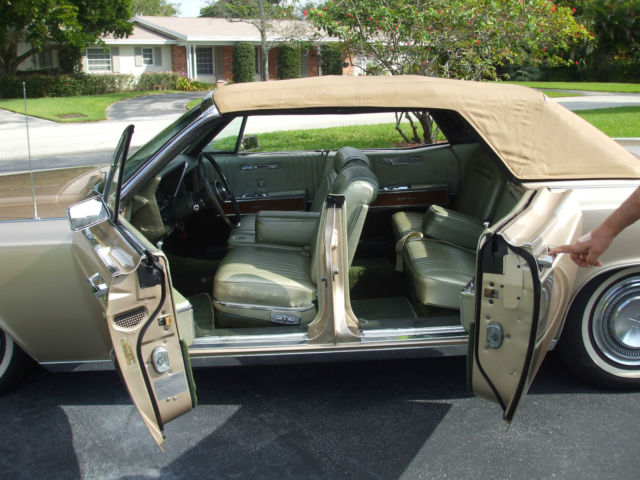 1967 Lincoln Continental - photo 2
