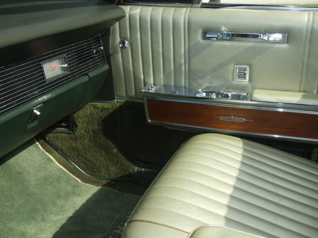 1967 Lincoln Continental - photo 4