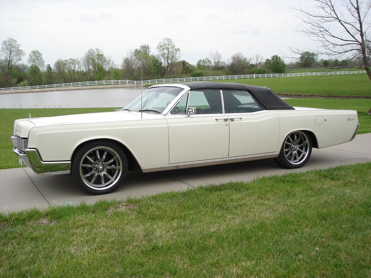 1967 Lincoln Continental - photo 2
