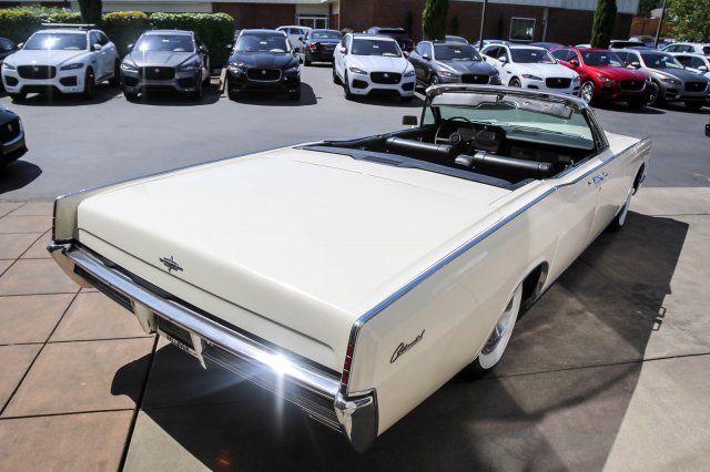 1967 Lincoln Continental CONVERTIBLE - photo 12