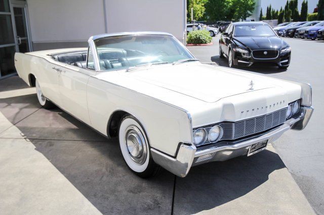 1967 Lincoln Continental CONVERTIBLE - photo 5