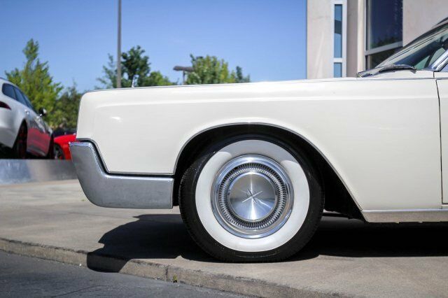 1967 Lincoln Continental CONVERTIBLE - photo 6