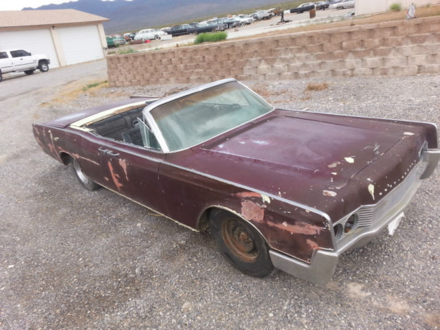 1967 Lincoln Continental CONVERTIBLE - photo 2