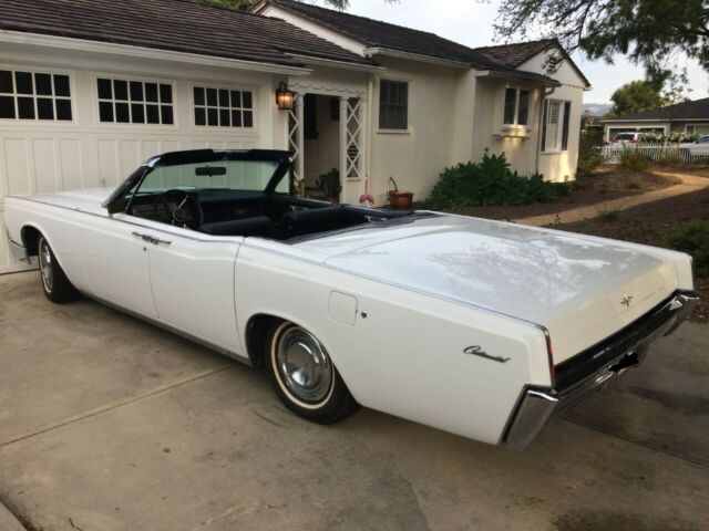 1967 Lincoln Continental Convertible - photo 4