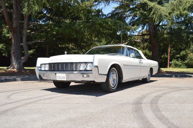 1967 Lincoln Continental Convertible Gorgeous Condition Runs Great - photo 2