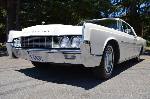 1967 Lincoln Continental Convertible Gorgeous Condition Runs Great - photo 4
