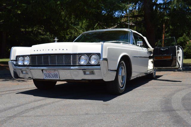 1967 Lincoln Continental Convertible Gorgeous Condition Runs Great - photo 6