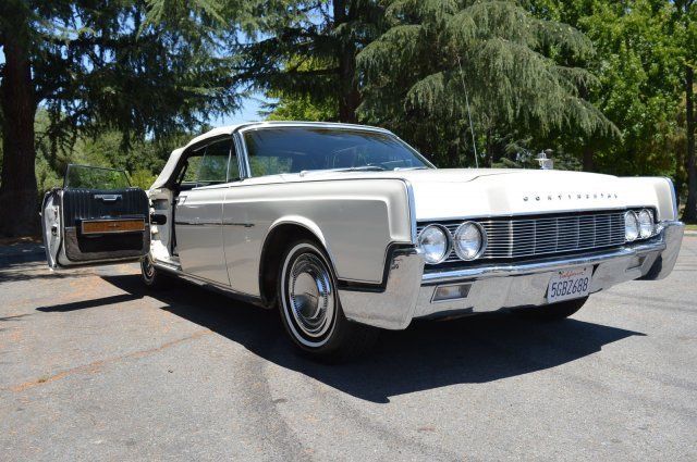 1967 Lincoln Continental Convertible Gorgeous Condition Runs Great - photo 8