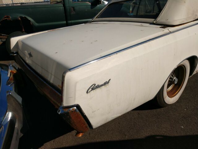 1967 Lincoln Continental - photo 13