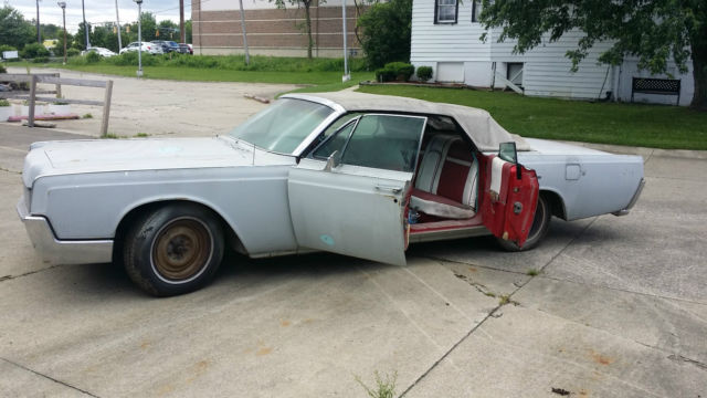 1967 Lincoln Continental - photo 7