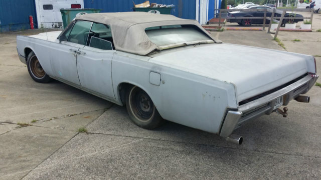 1967 Lincoln Continental - photo 2
