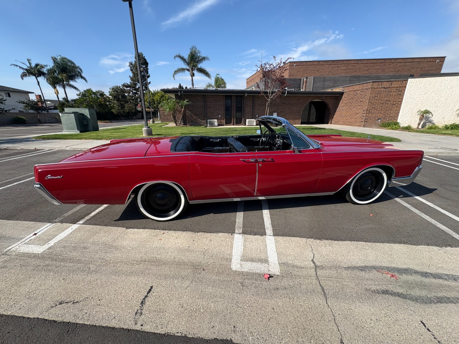 1967 Lincoln Continental - photo 12