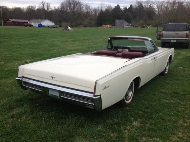 1967 Lincoln Continental - photo 2