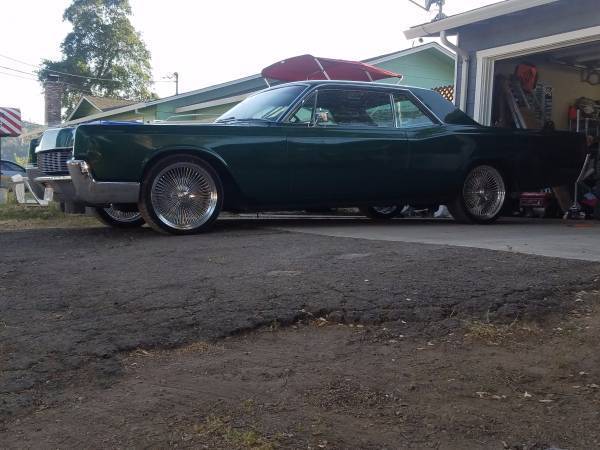 1967 Lincoln Continental - photo 2