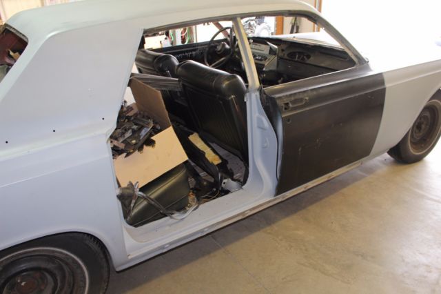 1967 Lincoln Continental Suicide 4 door sedan - photo 12