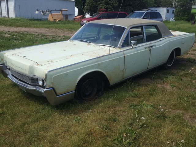 1967 Lincoln Continental