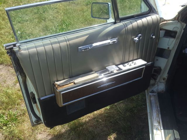 1967 Lincoln Continental - photo 12