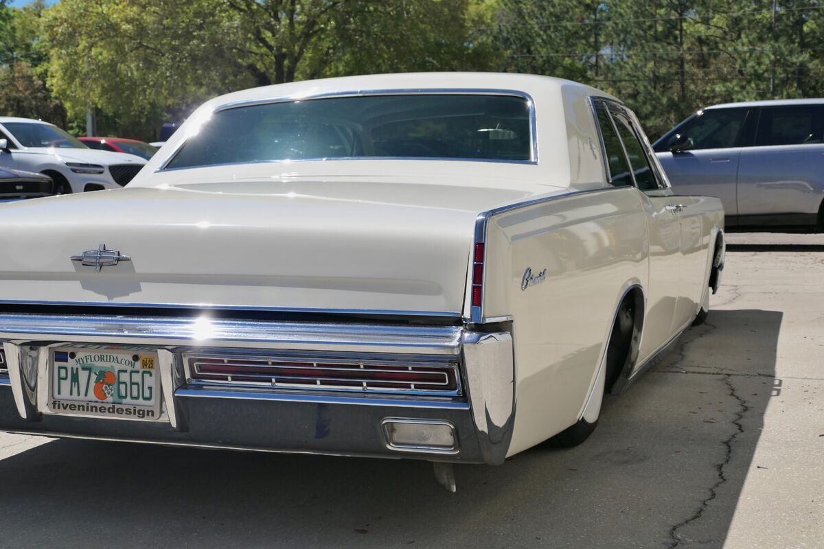 1967 Lincoln Continental - photo 13