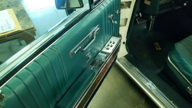 1967 Lincoln Continental - photo 6