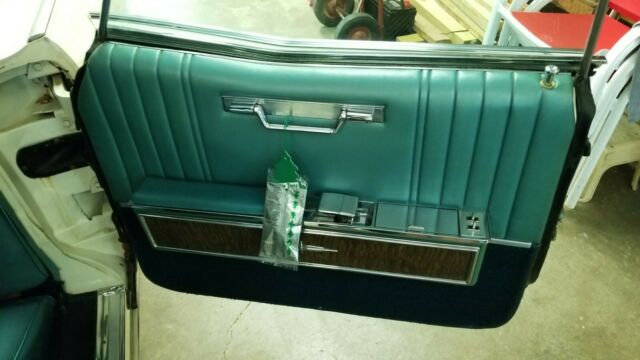 1967 Lincoln Continental - photo 9