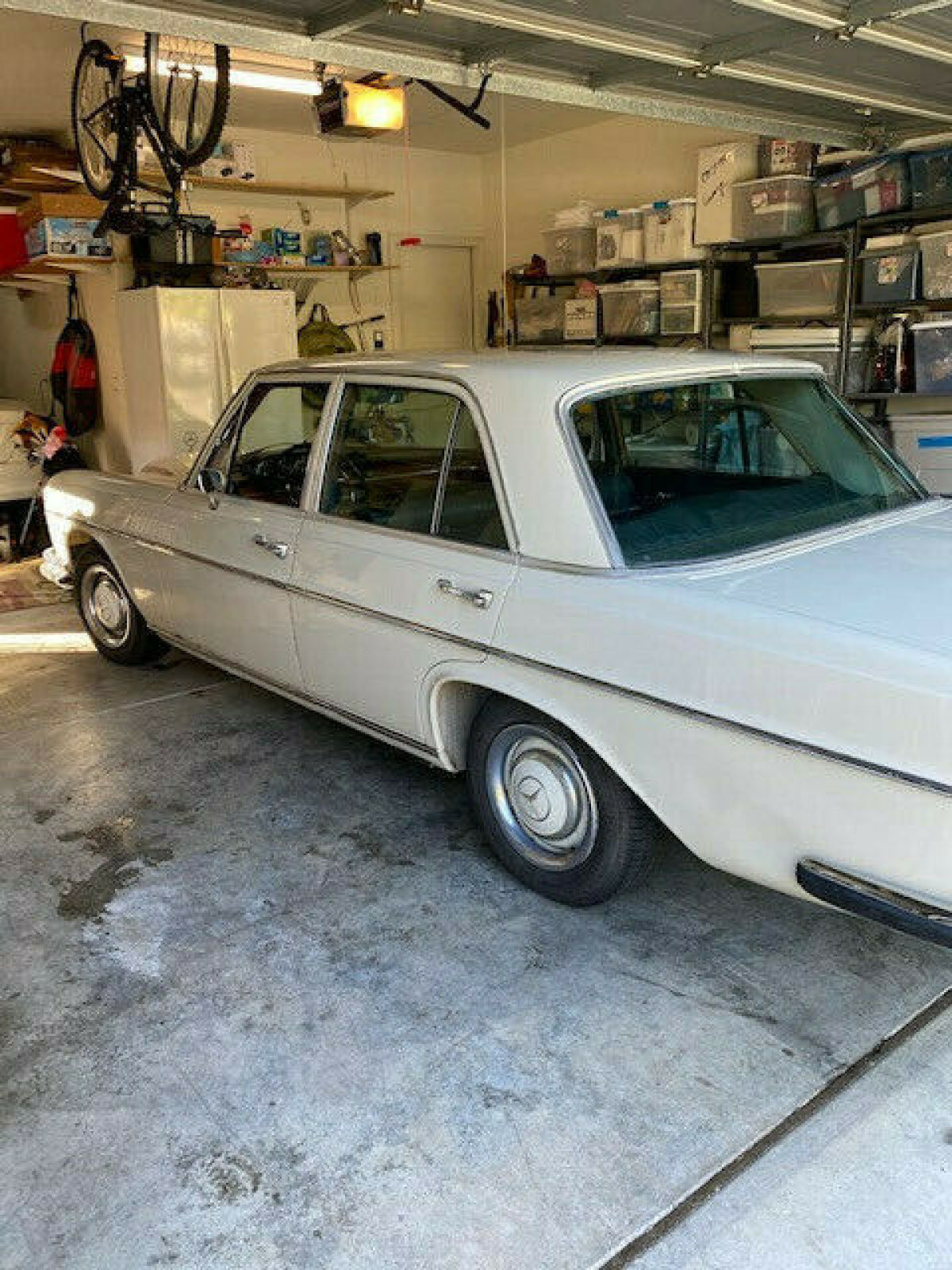 1967 Mercedes-Benz 200-Series - photo 12