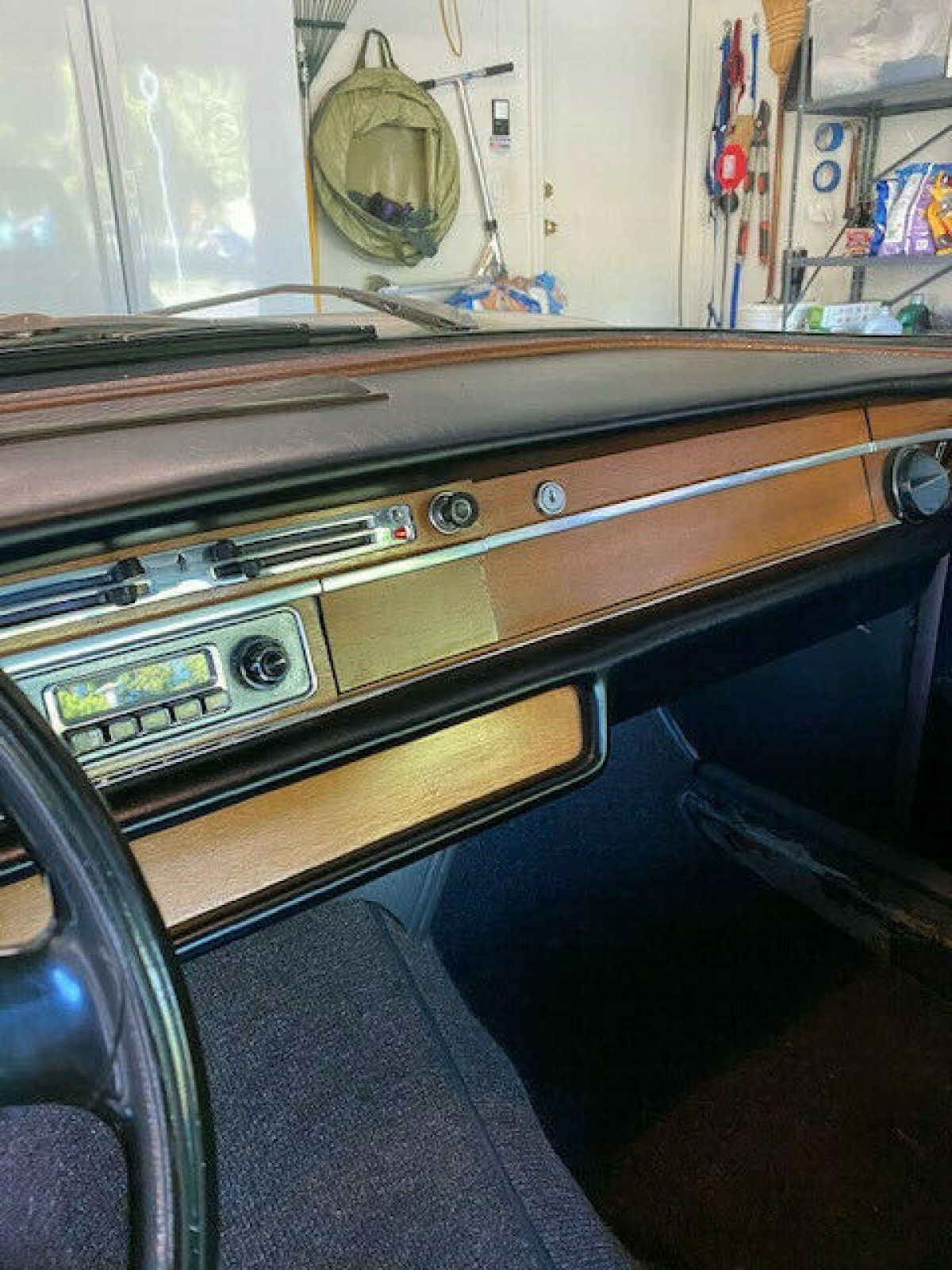 1967 Mercedes-Benz 200-Series - photo 8