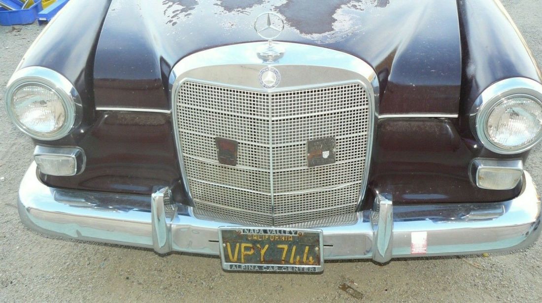 1967 Mercedes-Benz 200-Series - photo 2