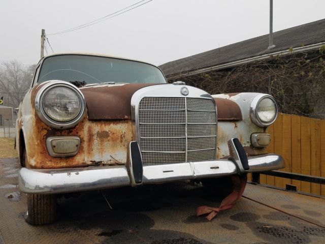 1967 Mercedes-Benz 200d - photo 2